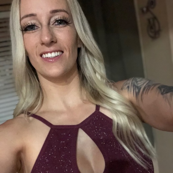 Meet your Posher, Ashley - Picture 1 of 1